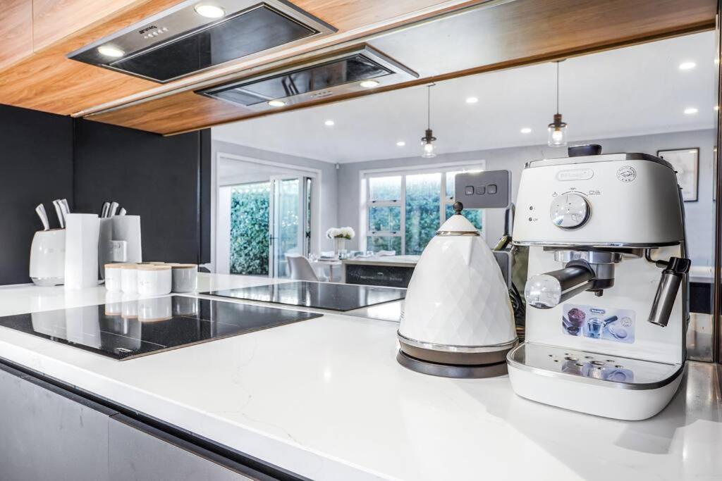 Villa Stylish Warm House In North Hamilton Extérieur photo